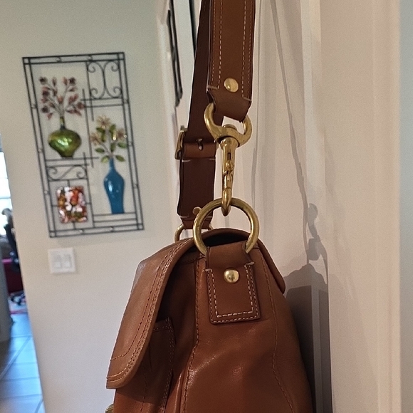 Coach Tan Leather Crossbody Bag - Picture 3 of 16
